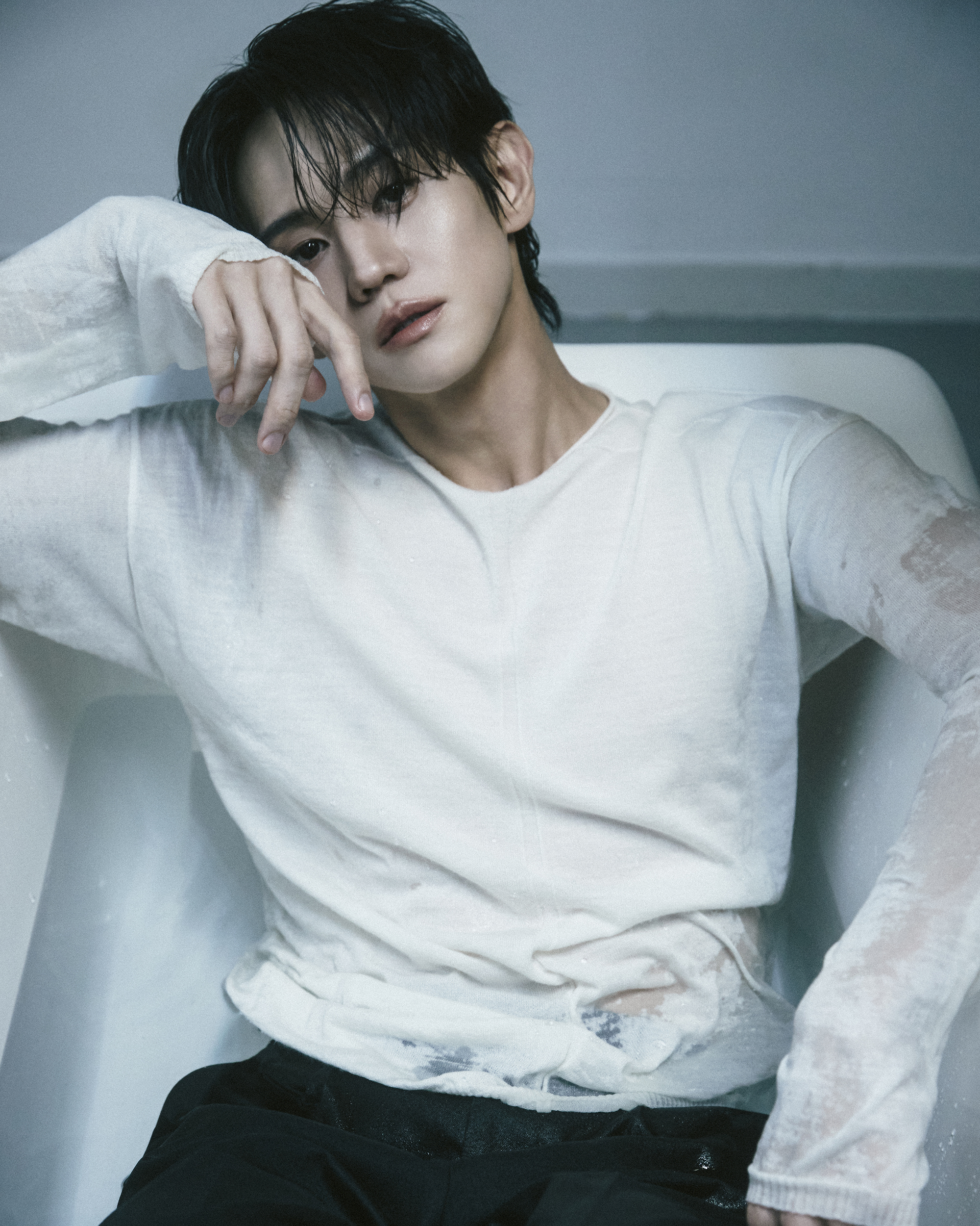 양요섭 UNLOVED ECHO 컨셉포토 CINEMA (5) copy.jpg